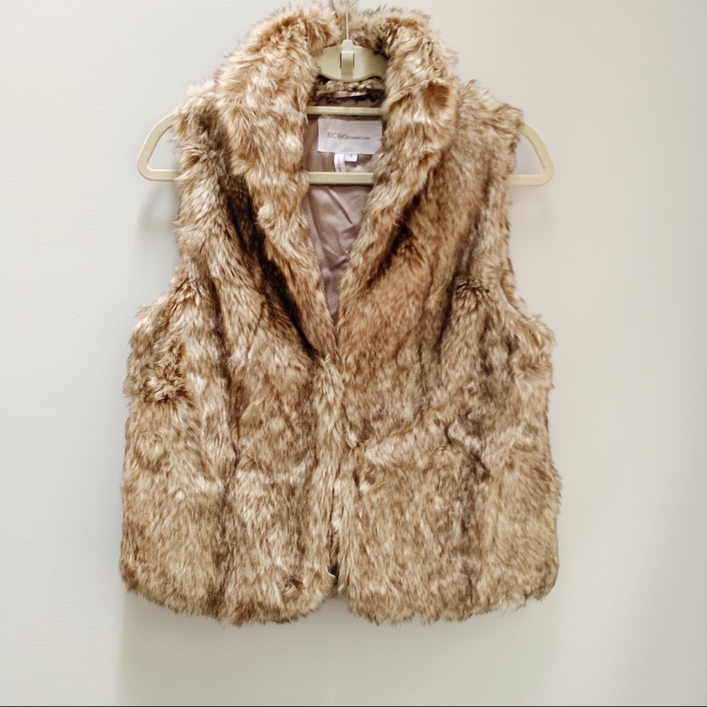 Vintage Y2K BCBG Faux Fur Tan Vest size small